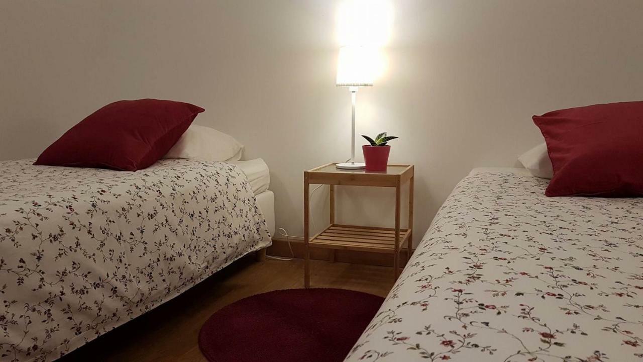 Stay In The Heart Of Alfama! Lisbona Esterno foto